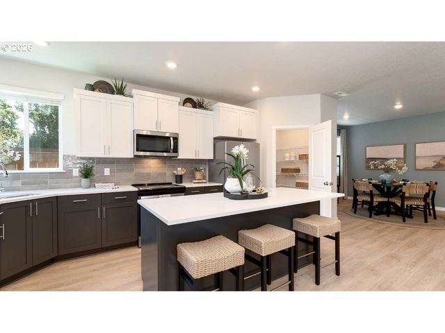 2673 Se Soapstone Ave, Salem, OR 97306