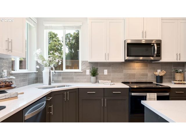2673 Se Soapstone Ave, Salem, OR 97306