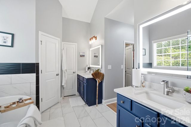 5305 Radcliffe Drive, Waxhaw, NC 28173