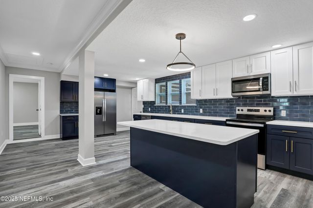 316 CYPRESS Avenue, Green Cove Springs, FL 32043