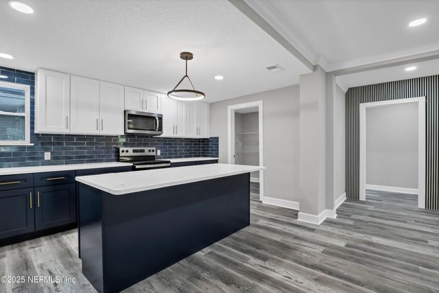 316 CYPRESS Avenue, Green Cove Springs, FL 32043