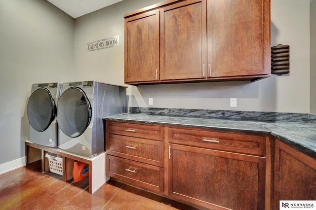 195 N 148th Street, Lincoln, NE 68527