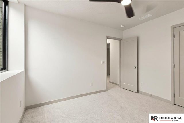 21007 E Street, Omaha, NE 68022