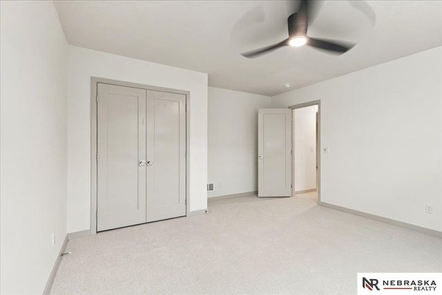 21007 E Street, Omaha, NE 68022