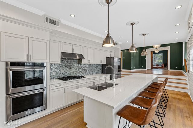 6439 Creswell Avenue, Shreveport, LA 71106