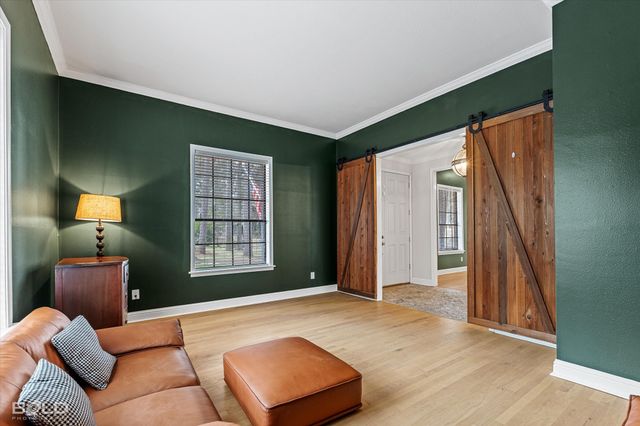 6439 Creswell Avenue, Shreveport, LA 71106