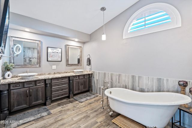 6026 E VERMILLION Circle, Mesa, AZ 85215