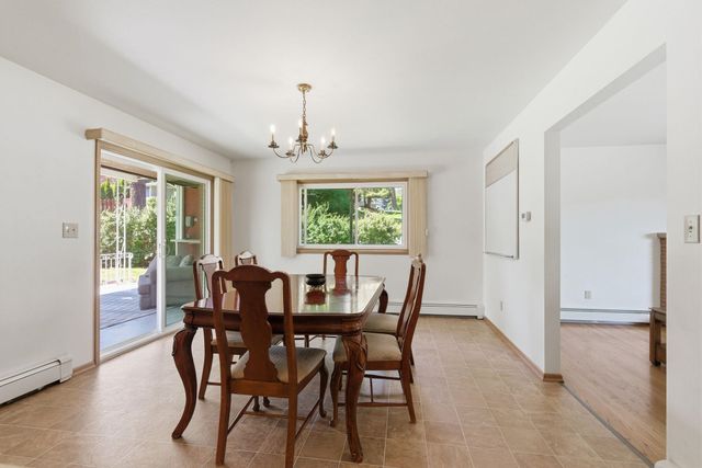 903 W HAWTHORNE Rd, Spokane, WA 99218