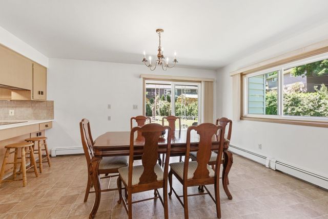 903 W HAWTHORNE Rd, Spokane, WA 99218