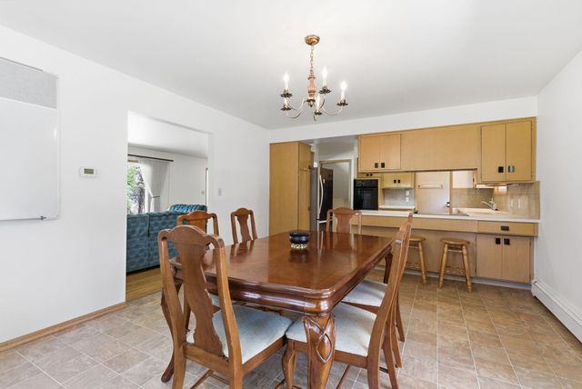 903 W HAWTHORNE Rd, Spokane, WA 99218