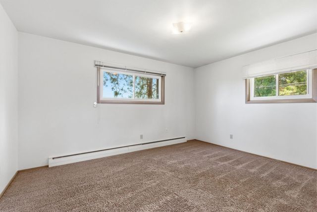 903 W HAWTHORNE Rd, Spokane, WA 99218