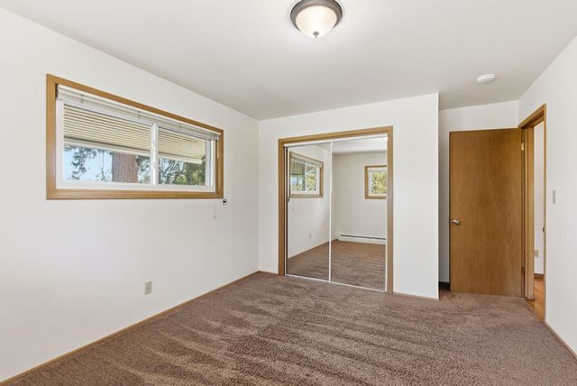 903 W HAWTHORNE Rd, Spokane, WA 99218