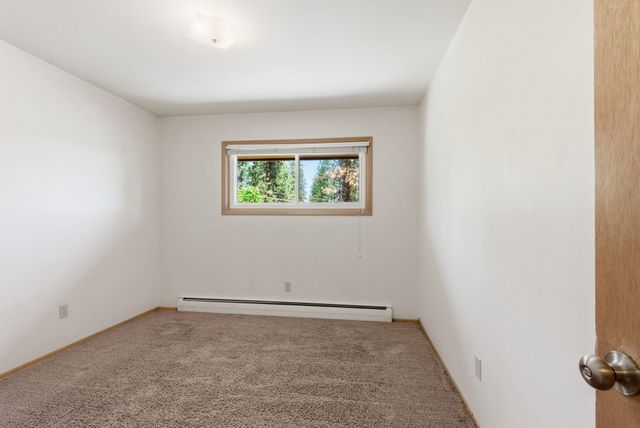 903 W HAWTHORNE Rd, Spokane, WA 99218
