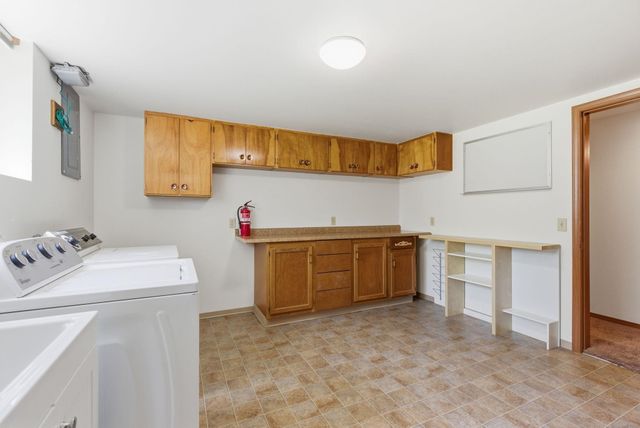 903 W HAWTHORNE Rd, Spokane, WA 99218