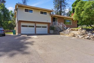 903 W HAWTHORNE Rd, Spokane, WA 99218