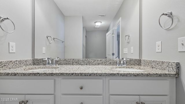 7592 Shadow Lake Drive, Panama City Beach, FL 32407