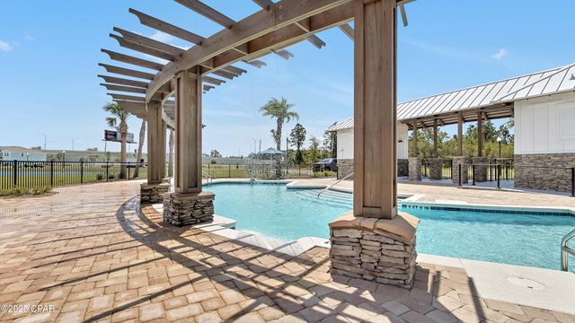 7592 Shadow Lake Drive, Panama City Beach, FL 32407