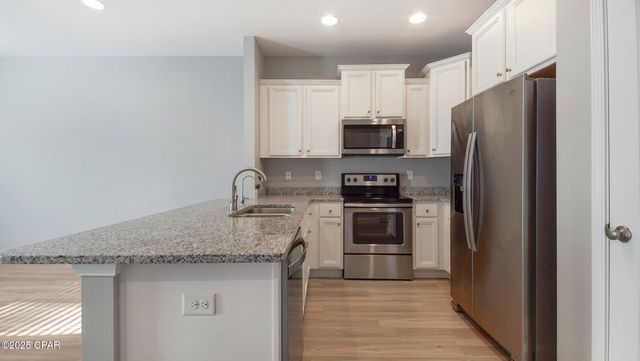 7592 Shadow Lake Drive, Panama City Beach, FL 32407