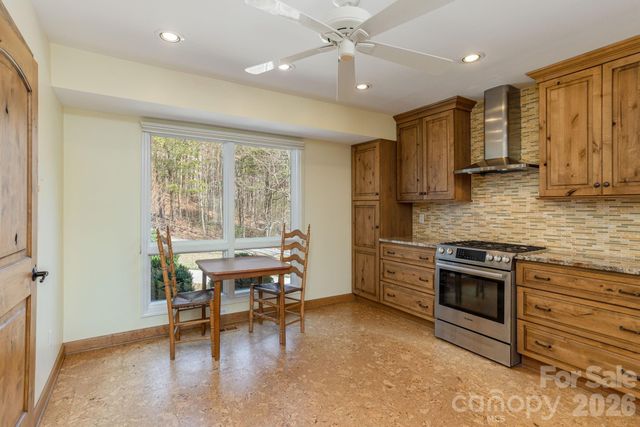 132 Broadmoor Drive V-1, Flat Rock, NC 28731