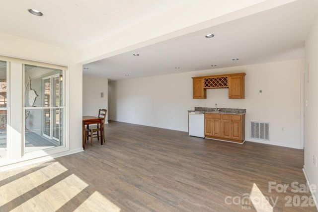 132 Broadmoor Drive V-1, Flat Rock, NC 28731