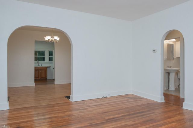 617 E Main Street, Owosso, MI 48867
