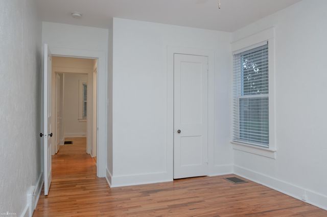 617 E Main Street, Owosso, MI 48867