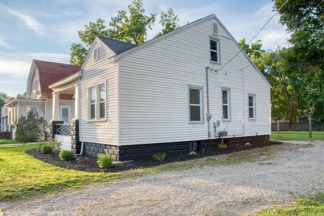 617 E Main Street, Owosso, MI 48867