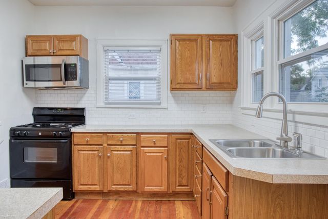 617 E Main Street, Owosso, MI 48867