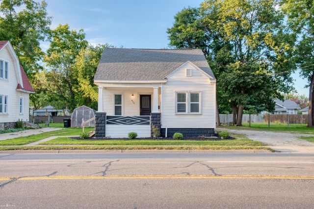 617 E Main Street, Owosso, MI 48867
