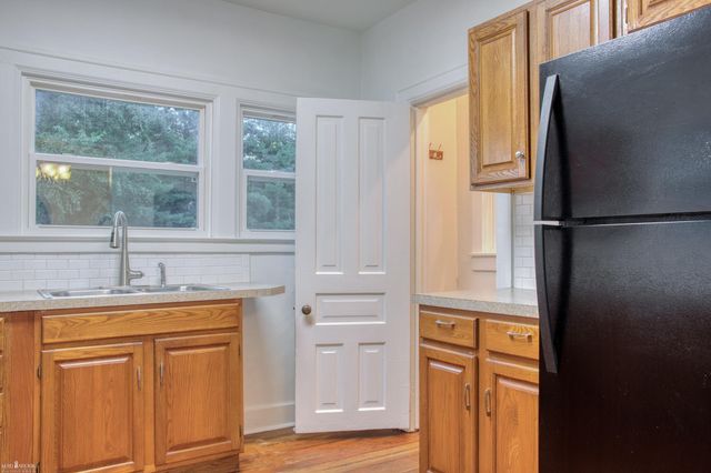 617 E Main Street, Owosso, MI 48867