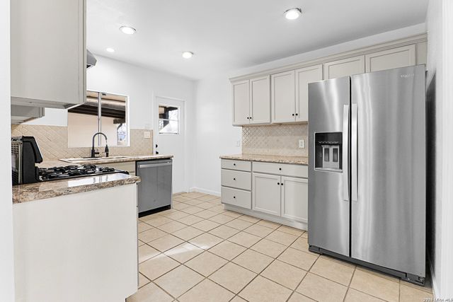 222 HILLWOOD, San Antonio, TX 78213