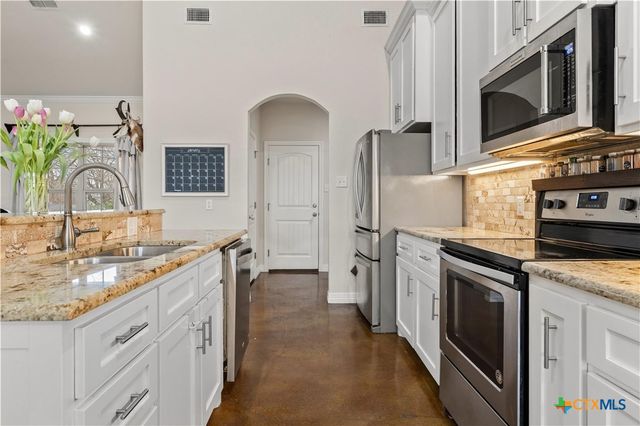 10514 Mesa Drive, Waco, TX 76708