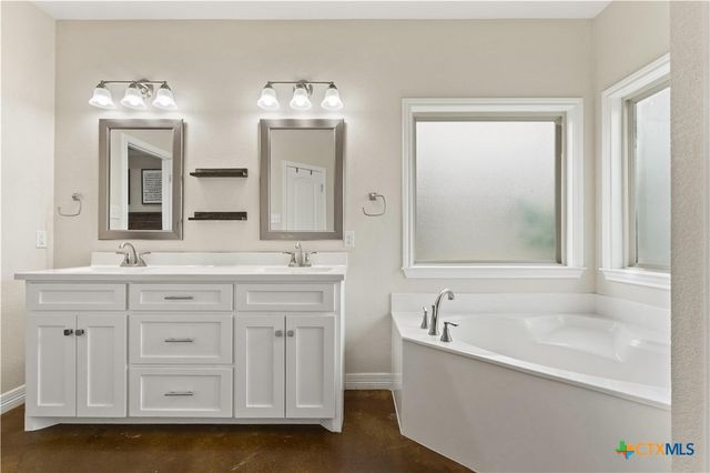 10514 Mesa Drive, Waco, TX 76708