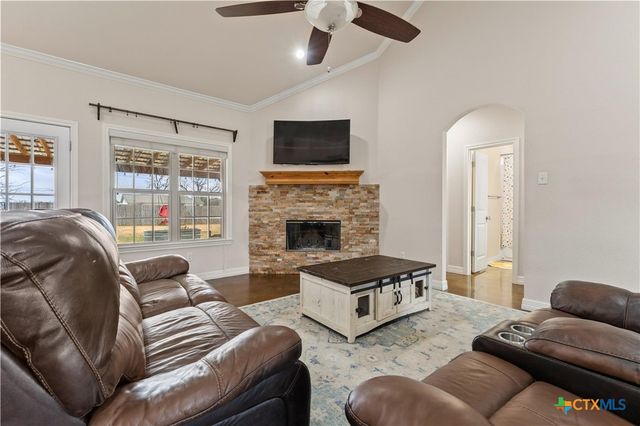 10514 Mesa Drive, Waco, TX 76708