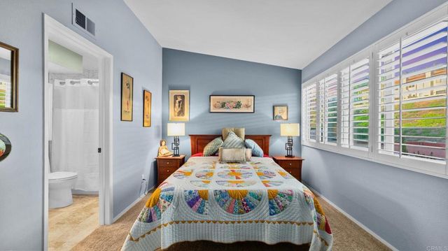 6854 MAPLE LEAF DR, Carlsbad, CA 92011