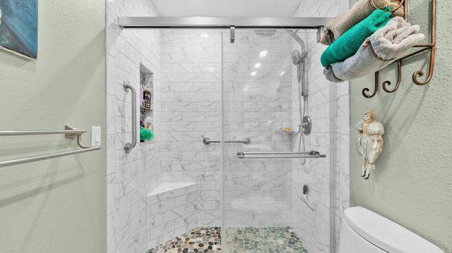 6854 MAPLE LEAF DR, Carlsbad, CA 92011
