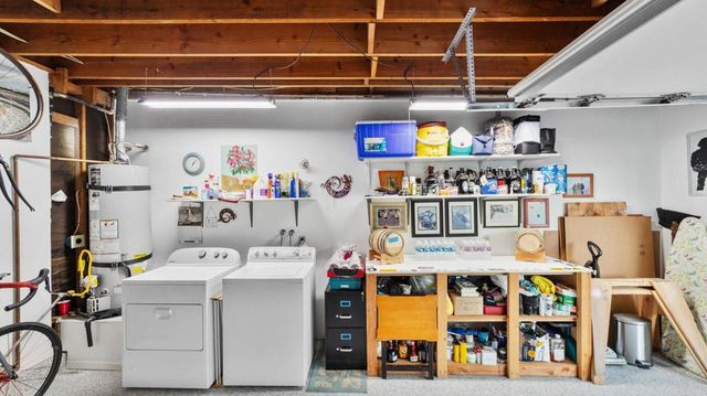 6854 MAPLE LEAF DR, Carlsbad, CA 92011