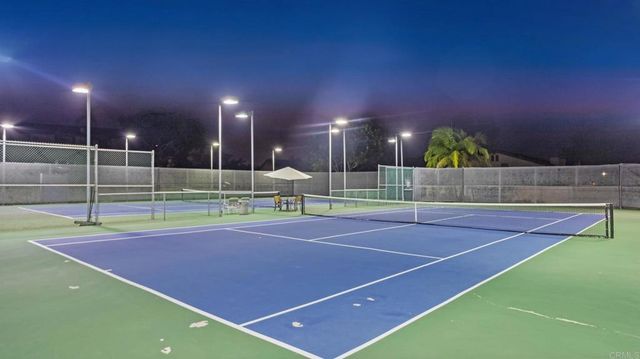 6854 MAPLE LEAF DR, Carlsbad, CA 92011