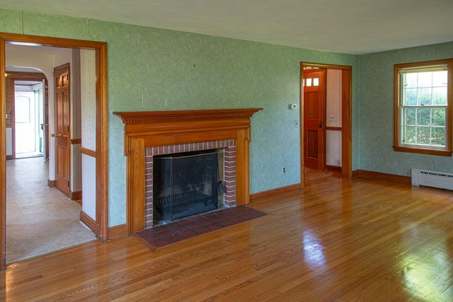 10 Dwight Street, Hatfield, MA 01038