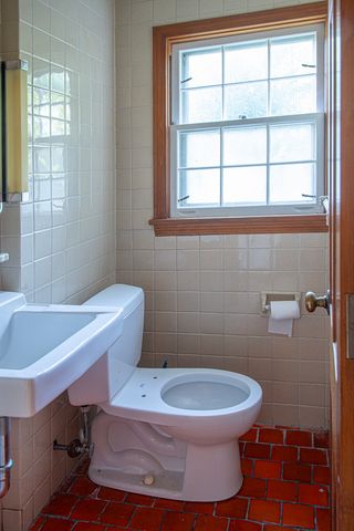 10 Dwight Street, Hatfield, MA 01038