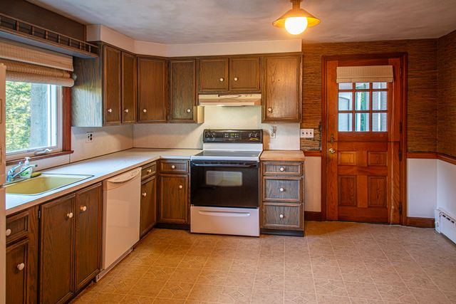 10 Dwight Street, Hatfield, MA 01038
