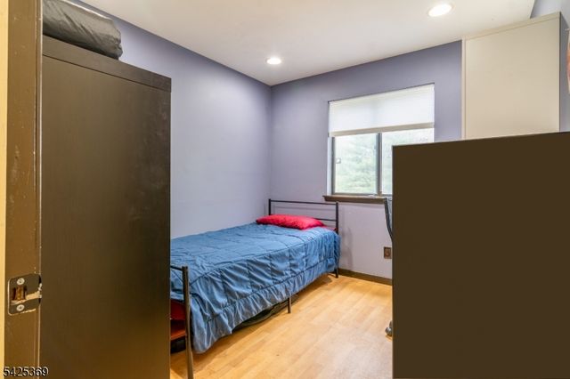 11 Fox Run Road, Glen Gardner Boro, NJ 08826