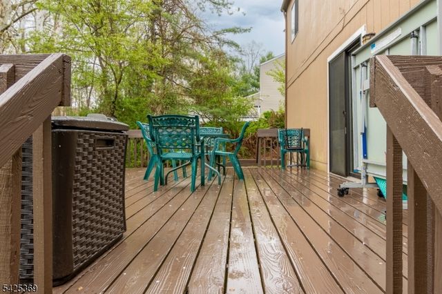 11 Fox Run Road, Glen Gardner Boro, NJ 08826