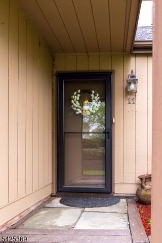 11 Fox Run Road, Glen Gardner Boro, NJ 08826