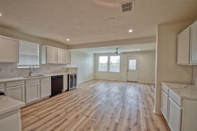 1501 Fieldstone Drive, Little Elm, TX 75068