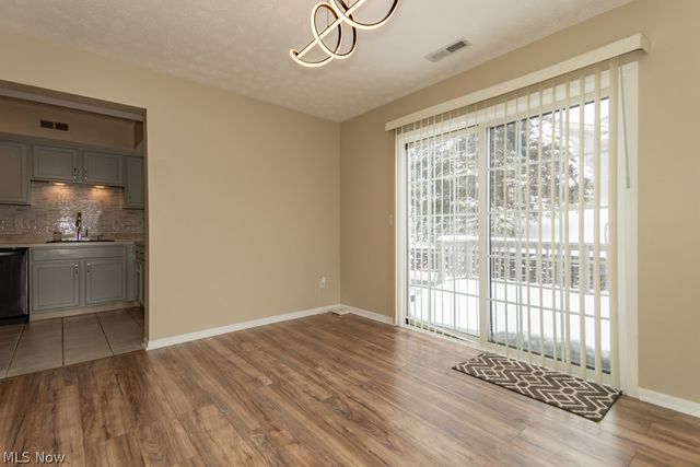 8697 Kingfisher Lane, Macedonia, OH 44056