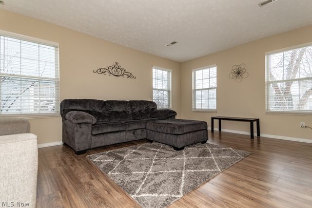 8697 Kingfisher Lane, Macedonia, OH 44056