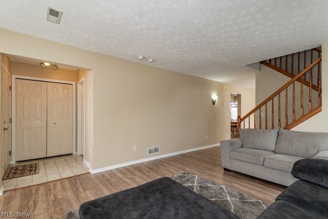 8697 Kingfisher Lane, Macedonia, OH 44056