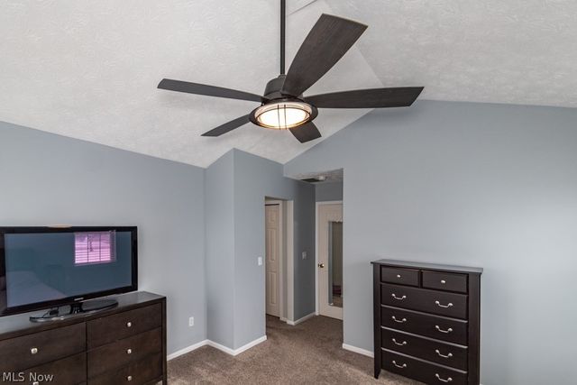 8697 Kingfisher Lane, Macedonia, OH 44056