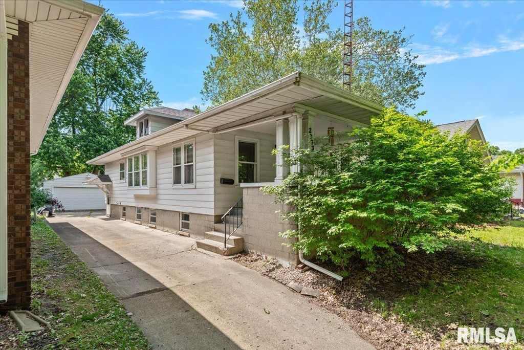 2333 YALE Boulevard, Springfield, IL 62703